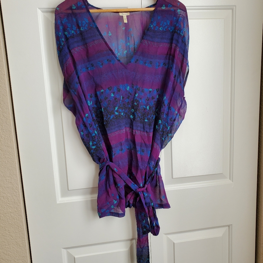 Flounce Silk sleeveless blouse